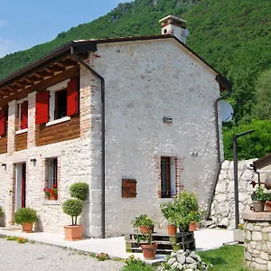  Ferienhaus Monte Grappa